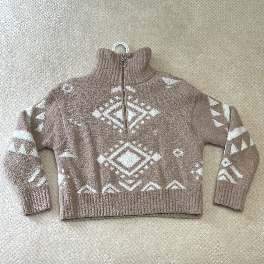 Jessica Simpson Tan and White Cowl Neck Sweater